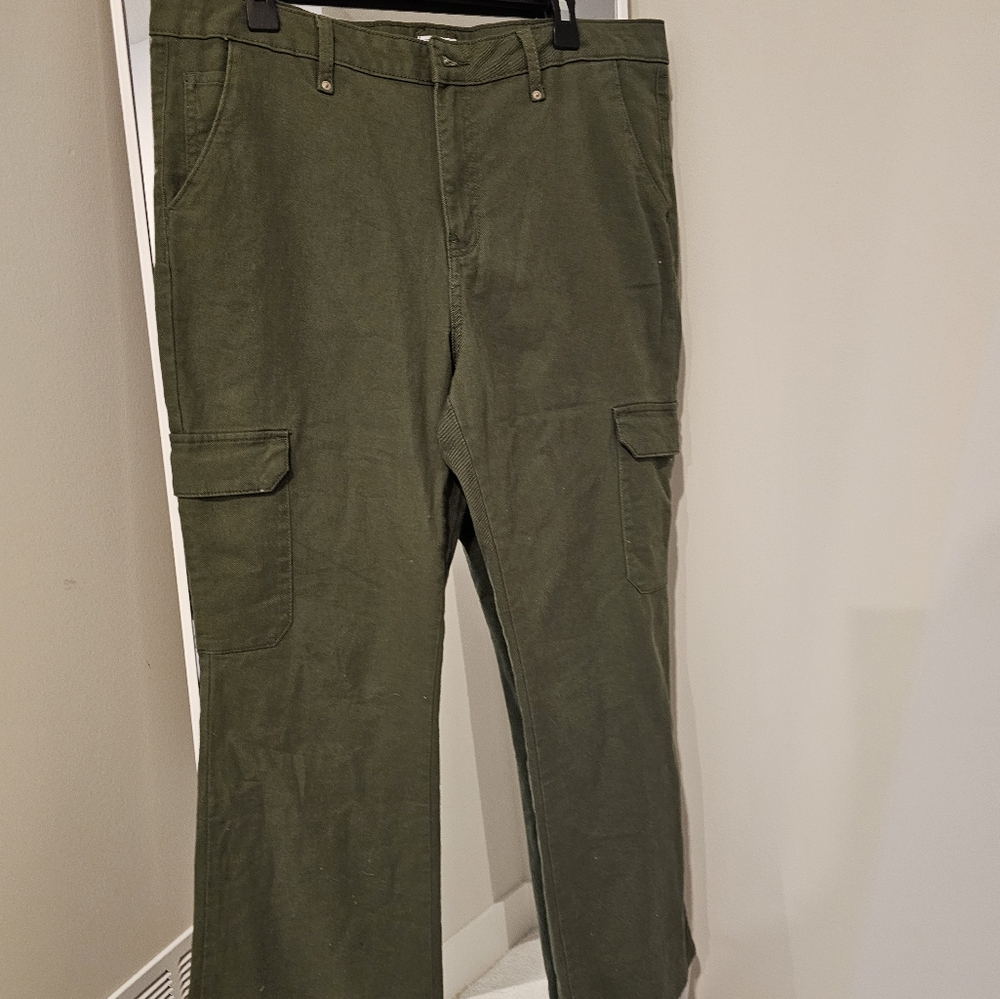 Women's Olive Cargo Pants